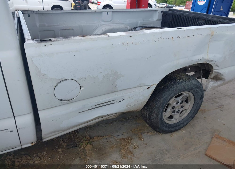 2002 CHEVROLET SILVERADO 1500 VIN: 1GCEC19T22E111672