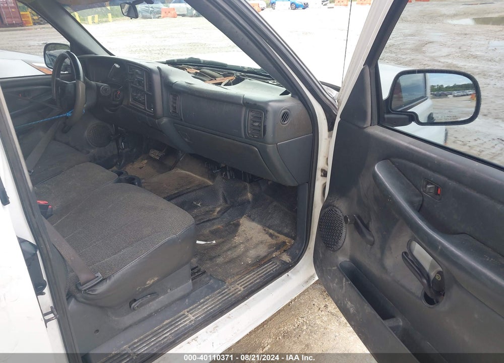 2002 CHEVROLET SILVERADO 1500 VIN: 1GCEC19T22E111672