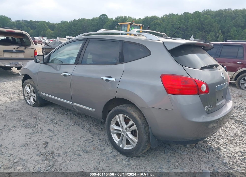 2015 NISSAN ROGUE SELECT S VIN: JN8AS5MV8FW768322
