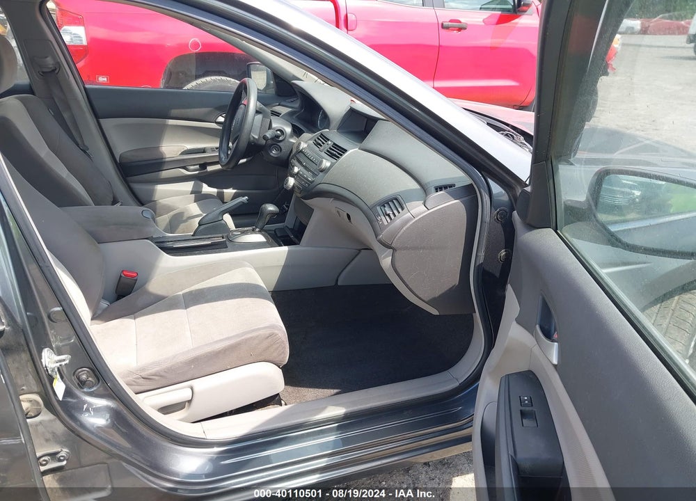 2008 HONDA ACCORD 2.4 LX VIN: 1HGCP26398A077172