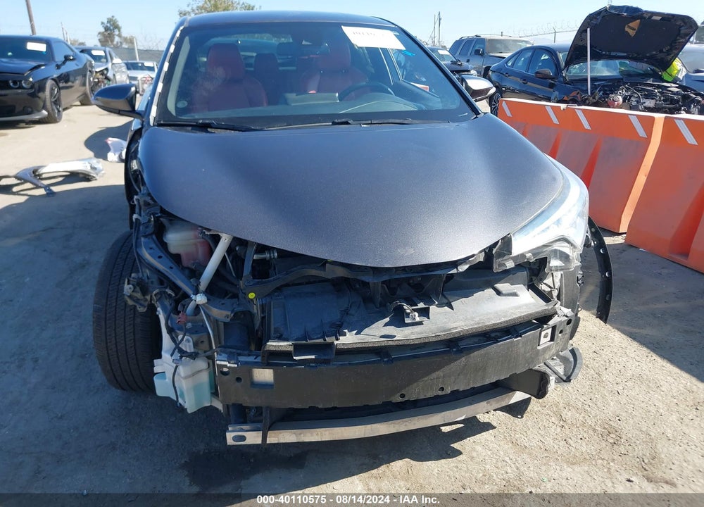 2018 TOYOTA C-HR XLE PREMIUM VIN: NMTKHMBX0JR032236