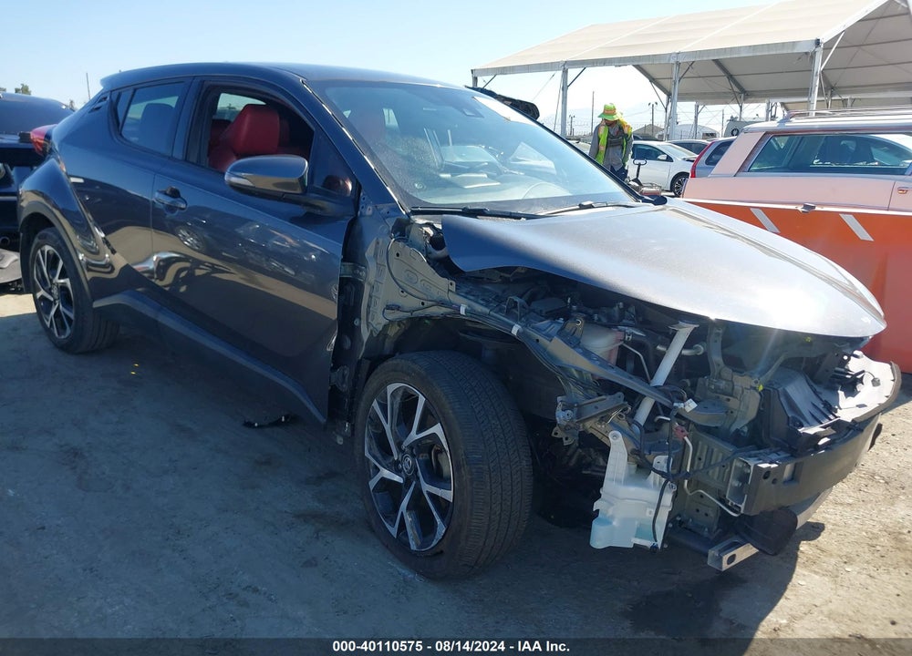 2018 TOYOTA C-HR XLE PREMIUM VIN: NMTKHMBX0JR032236