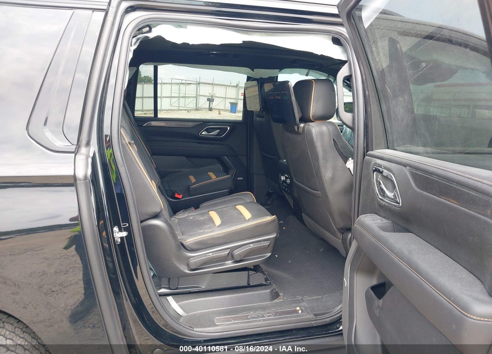 2023 GMC YUKON XL 4WD AT4 VIN: 1GKS2HKD5PR543792