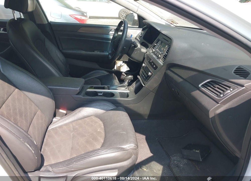 2015 HYUNDAI SONATA VIN: 5NPE34AF4FH153001