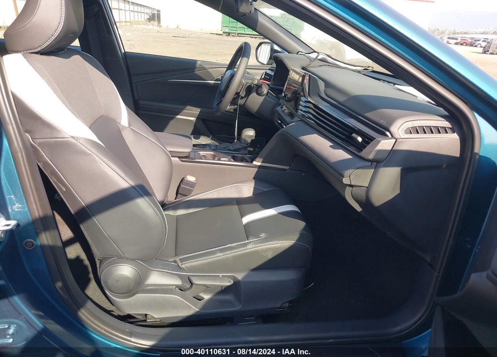 2025 TOYOTA CAMRY SE VIN: 4T1DAACK1SU518143