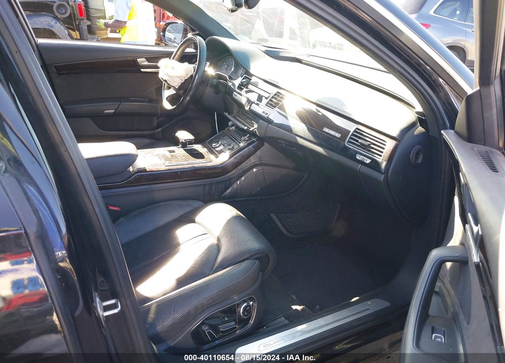2017 AUDI A8 L 3.0T VIN: WAU44AFD5HN018270