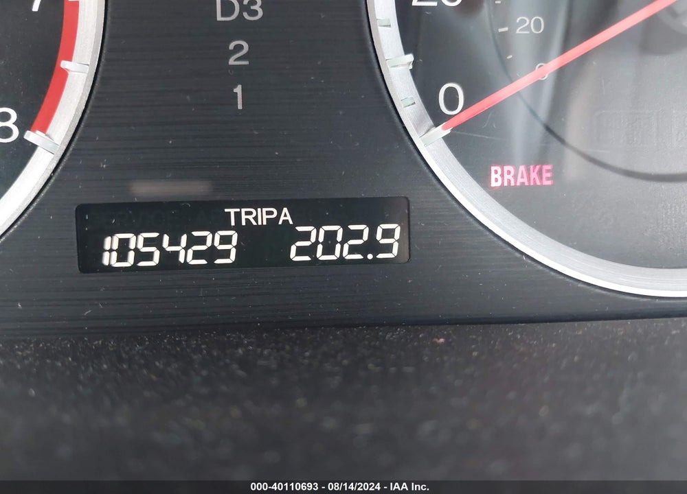 2011 HONDA ACCORD VIN: 1HGCP2F3XBA147642