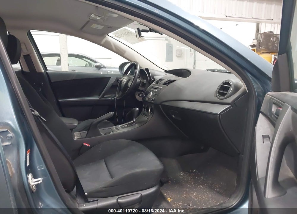 2010 MAZDA 3 I SPORT VIN: JM1BL1SF8A1336028
