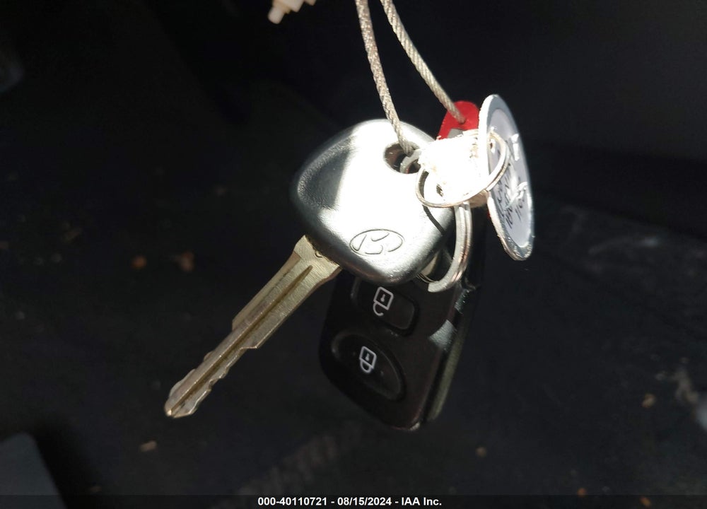 2011 HYUNDAI ELANTRA GLS VIN: 5NPDH4AE6BH032274