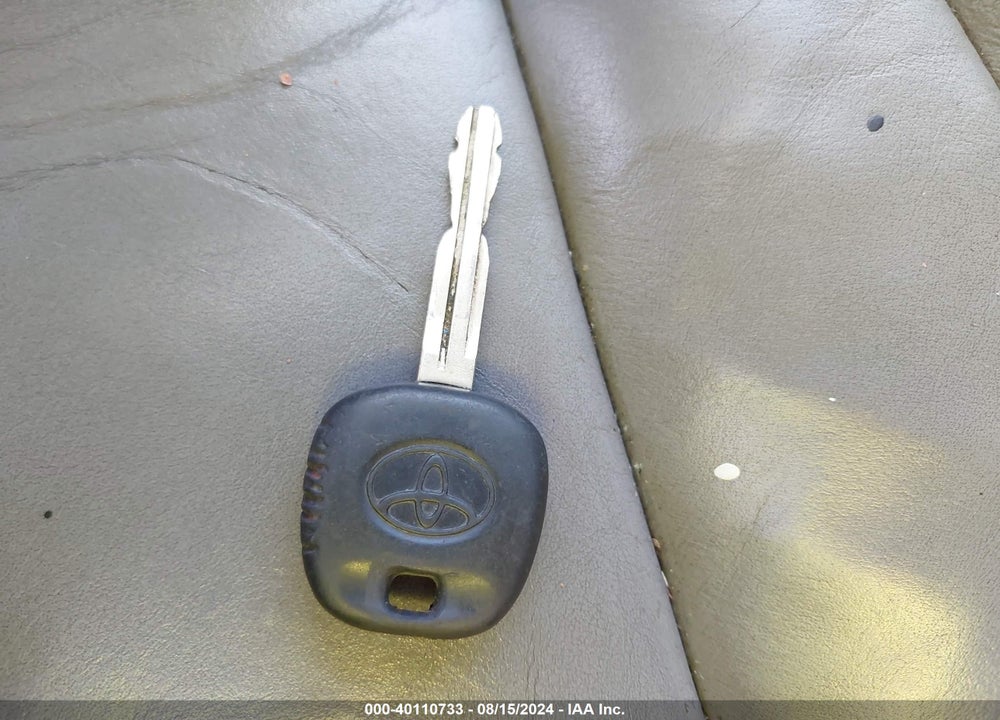 2004 TOYOTA AVALON XLS VIN: 4T1BF28B24U361233