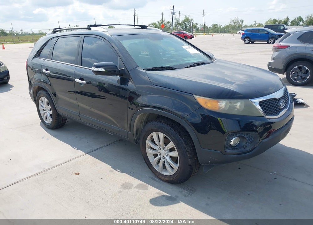 2011 KIA SORENTO LX V6 VIN: 5XYKT4A29BG065367