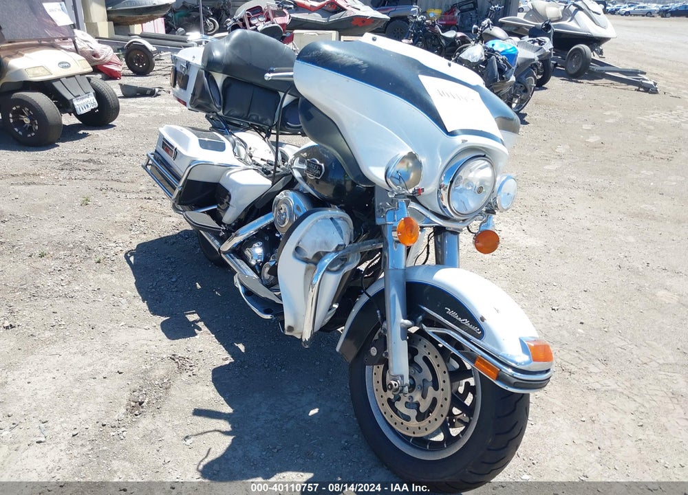 2008 HARLEY-DAVIDSON FLHTCUI VIN: 1HD1FC4118Y669123