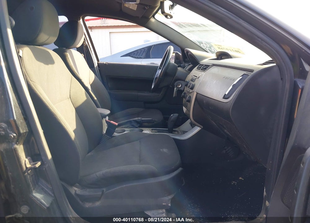 2011 FORD FOCUS SES VIN: 1FAHP3GNXBW163830