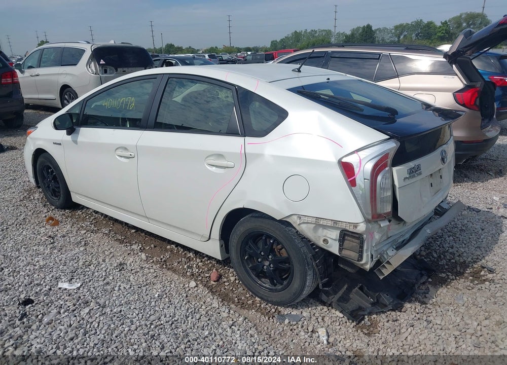 2015 TOYOTA PRIUS TWO VIN: JTDKN3DU2F1890853