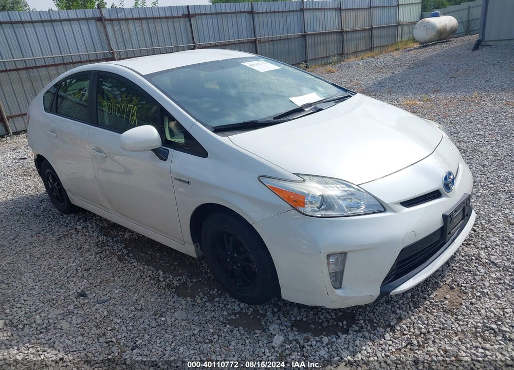 2015 TOYOTA PRIUS TWO VIN: JTDKN3DU2F1890853