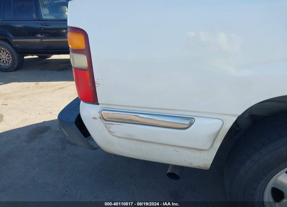 2000 GMC YUKON XL 1500 SLT VIN: 3GKFK16T5YG178462