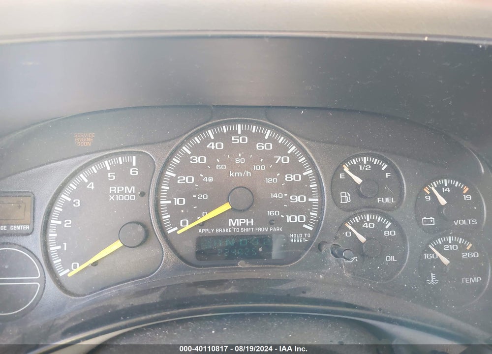 2000 GMC YUKON XL 1500 SLT VIN: 3GKFK16T5YG178462