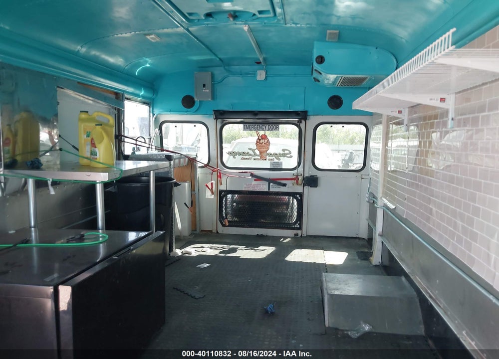 2008 CHEVROLET EXPRESS CUTAWAY WORK VAN VIN: 1GBJG31K581208922