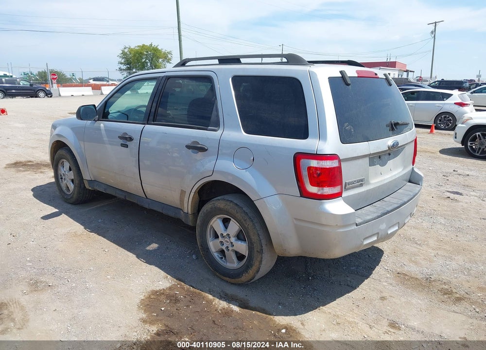 2009 FORD ESCAPE XLT VIN: 1FMCU03G29KA95104