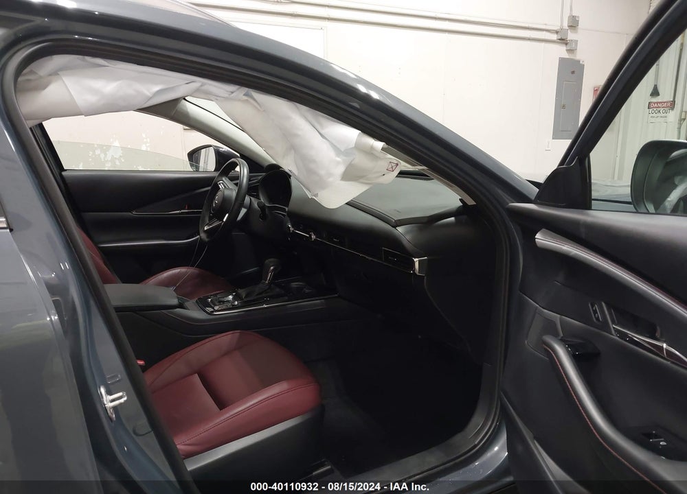 2023 MAZDA CX-30 2.5 S CARBON EDITION VIN: 3MVDMBCM6PM507572