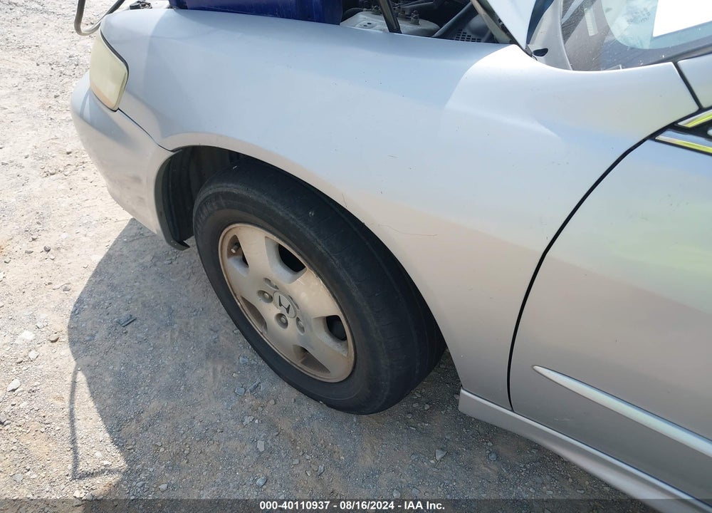 2002 HONDA ACCORD 3.0 EX VIN: 1HGCG16562A079027