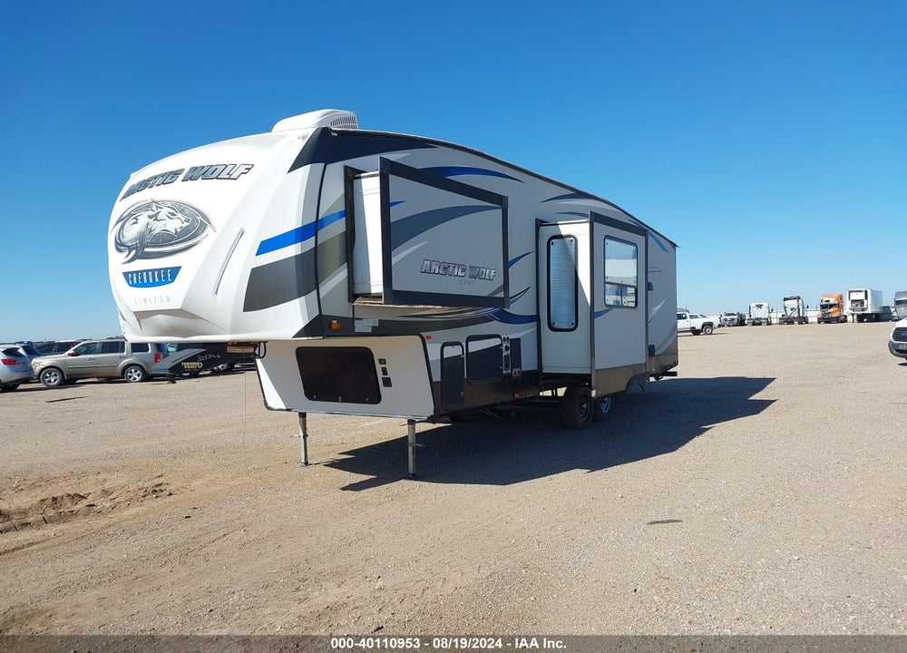 2018 FOREST RIVER CHEROKEE 42' 5TH WHEEL VIN: 5ZT3CKWB7J2701941