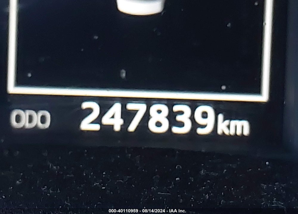 2017 TOYOTA COROLLA SE VIN: 2T1BURHE8HC885633