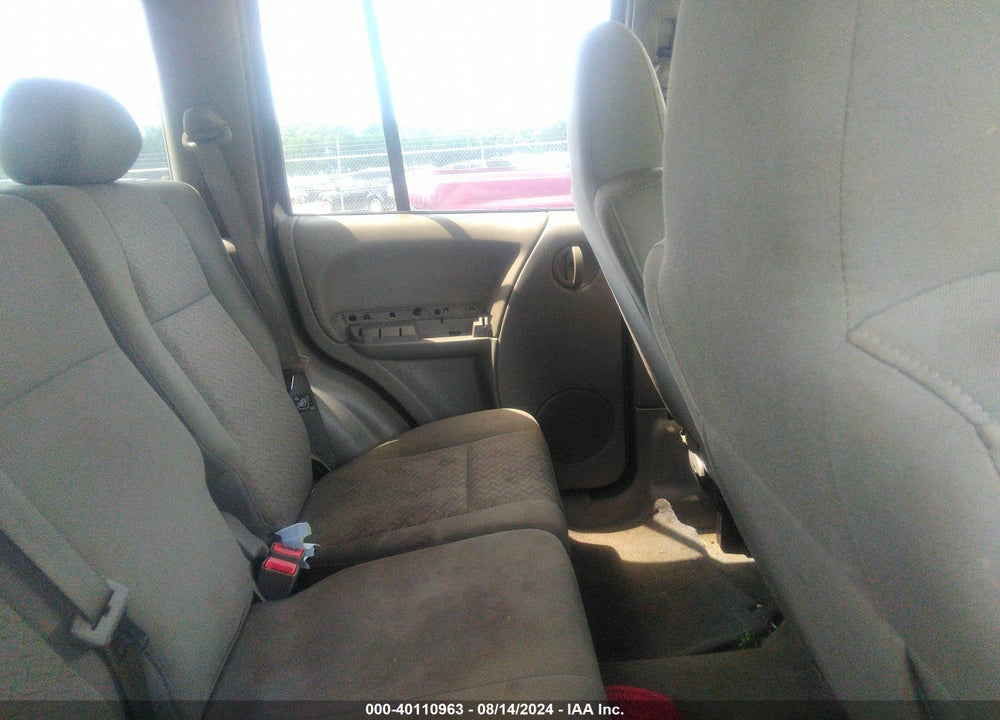 2005 JEEP LIBERTY RENEGADE VIN: 1J4GK38K05W542889