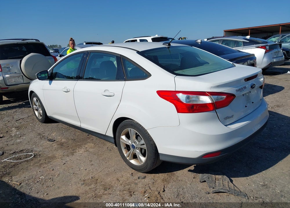 2014 FORD FOCUS SE VIN: 1FADP3F22EL221134