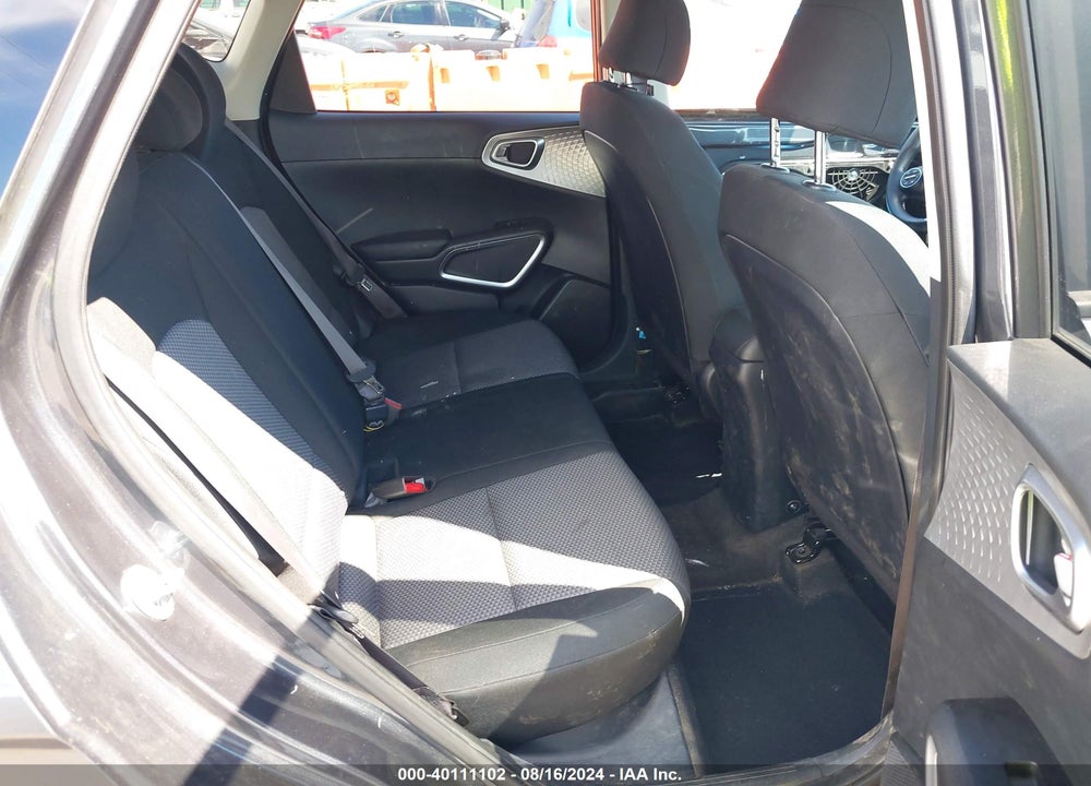 2023 KIA SOUL VIN: KNDJ23AU0P7889370