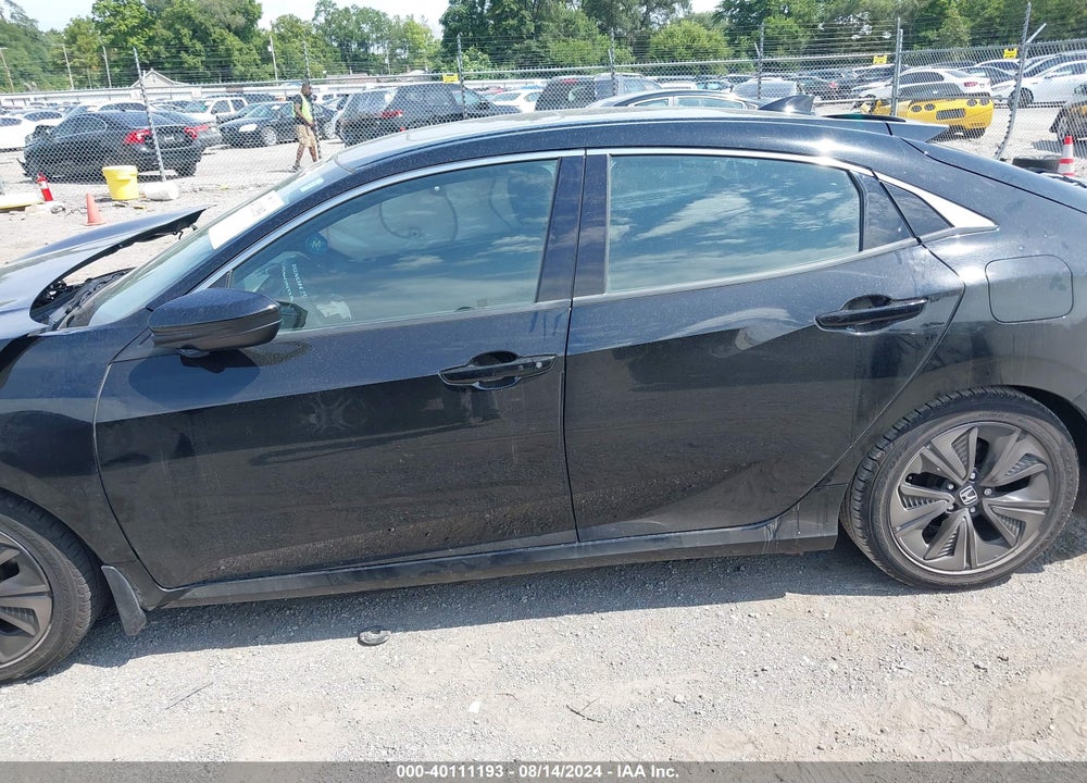 2018 HONDA CIVIC EX VIN: SHHFK7H52JU209108
