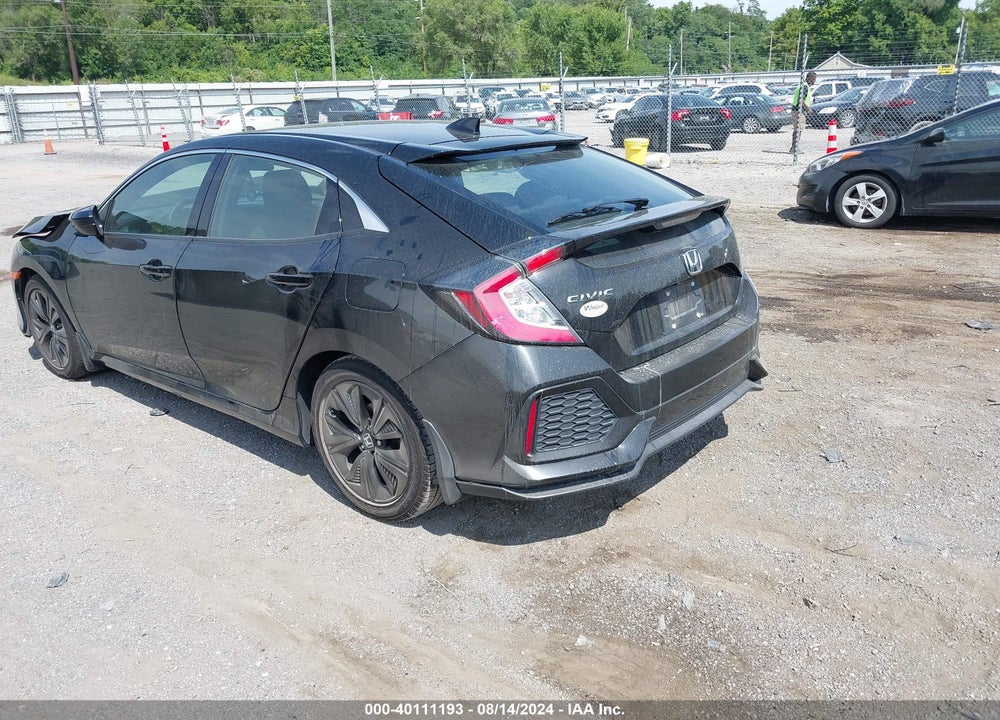 2018 HONDA CIVIC EX VIN: SHHFK7H52JU209108