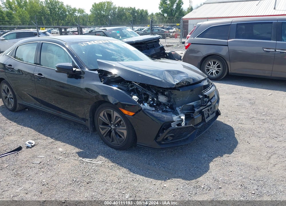 2018 HONDA CIVIC EX VIN: SHHFK7H52JU209108