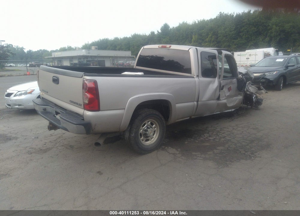 2005 CHEVROLET SILVERADO 2500HD LT VIN: 1GCHK29U35E154730