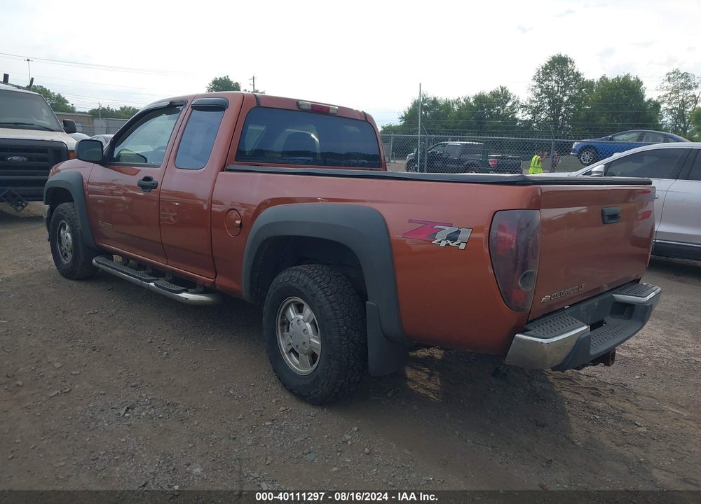 2005 CHEVROLET COLORADO LS VIN: 1GCDT196758123292
