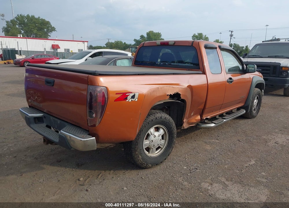 2005 CHEVROLET COLORADO LS VIN: 1GCDT196758123292