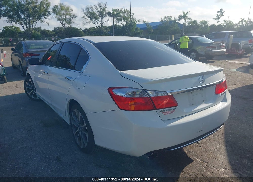 2015 HONDA ACCORD SPORT VIN: 1HGCR2F57FA163573