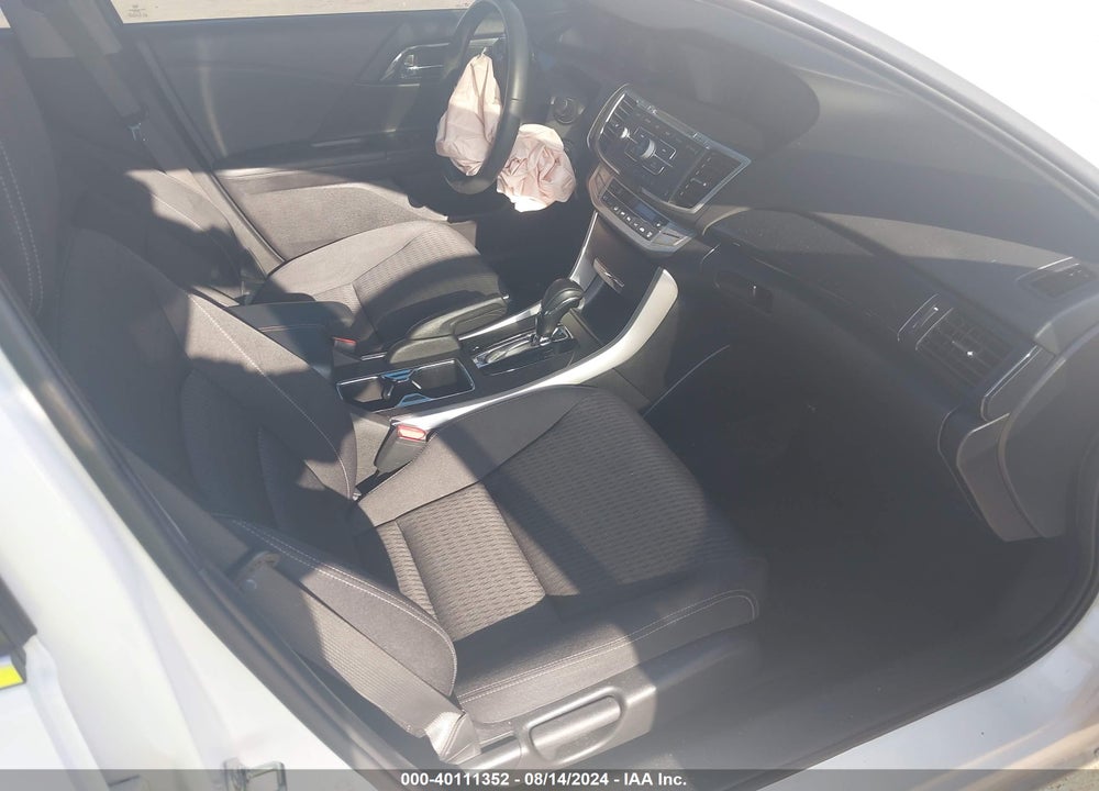2015 HONDA ACCORD SPORT VIN: 1HGCR2F57FA163573