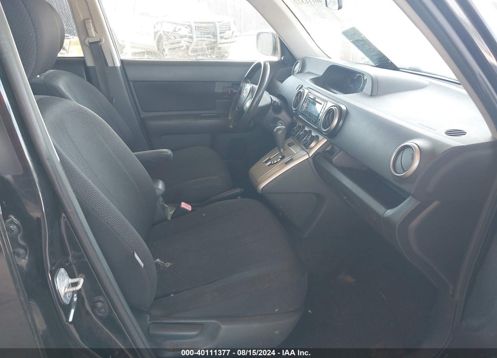 2008 SCION XB VIN: JTLKE50E881014337