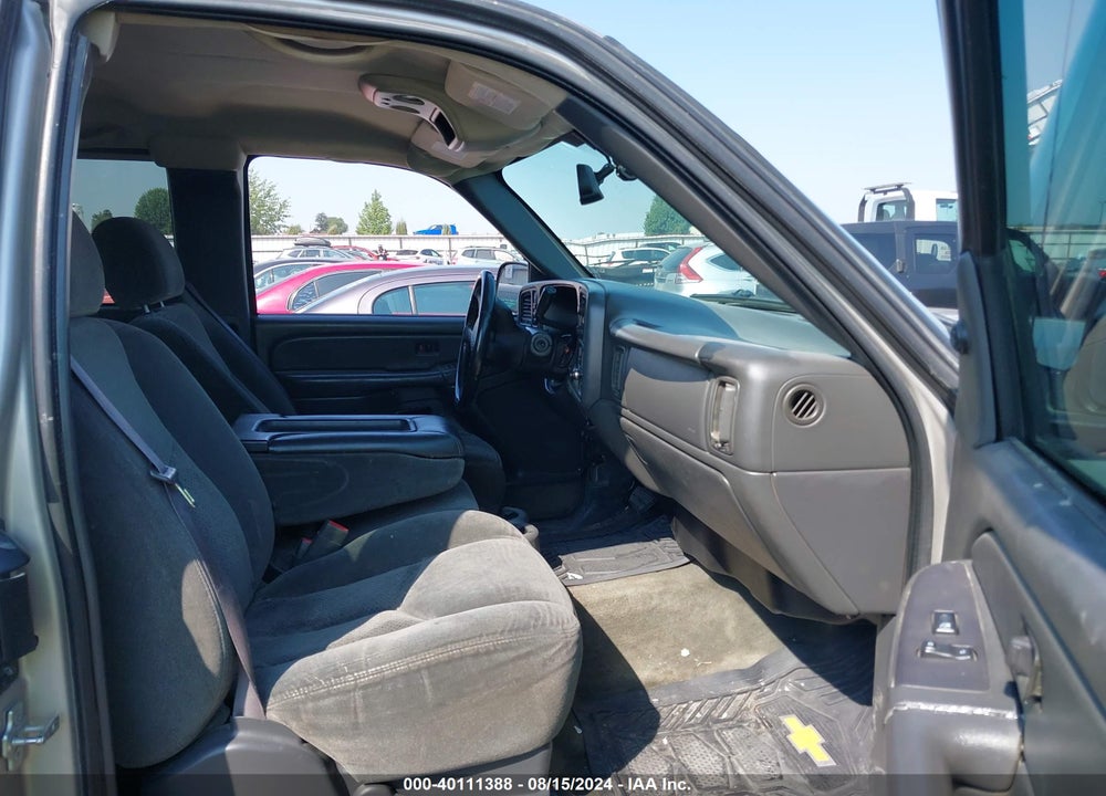 2004 CHEVROLET SILVERADO 2500HD VIN: 1GCHK29UX4E307540