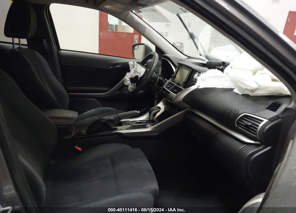 2019 MITSUBISHI ECLIPSE CROSS ES VIN: JA4AT3AAXKZ032113