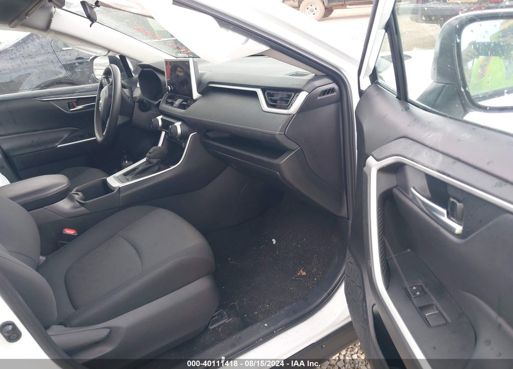 2024 TOYOTA RAV4 VIN: 2T3W1RFV5RW324388