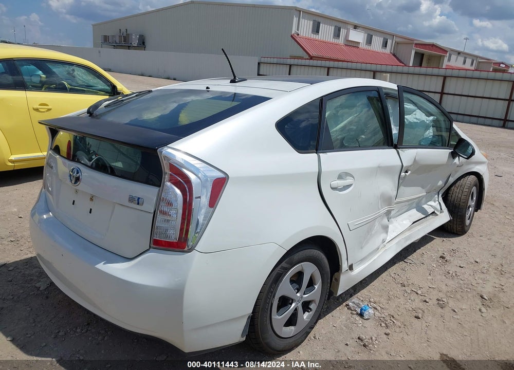 2014 TOYOTA PRIUS FOUR VIN: JTDKN3DU2E1743589