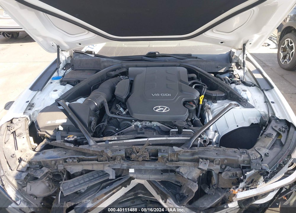 2016 HYUNDAI GENESIS 3.8 VIN: KMHGN4JE4GU139502
