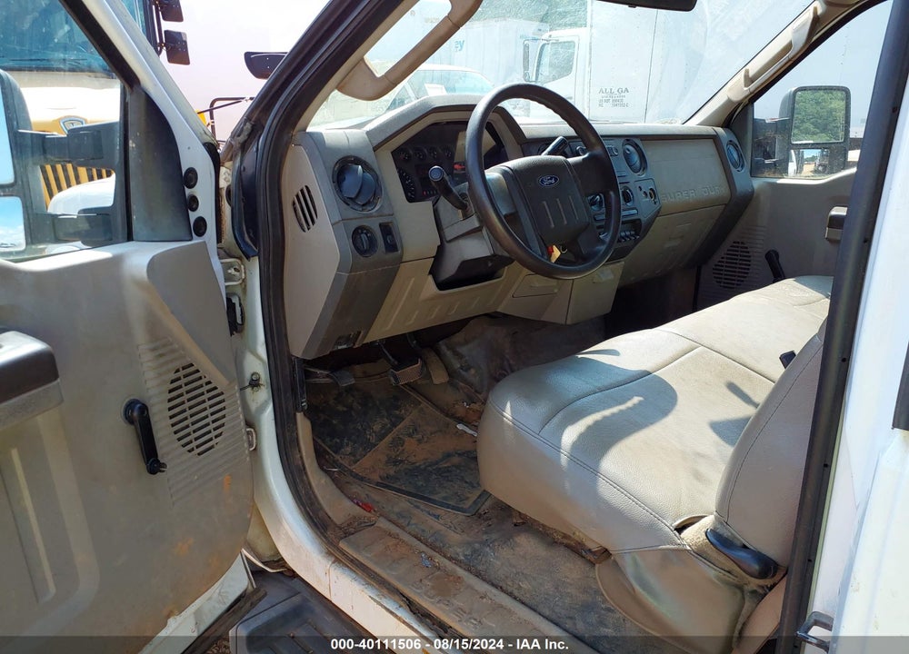 2008 FORD F-450 CHASSIS XL/XLT VIN: 1FDXF46R18EA56887
