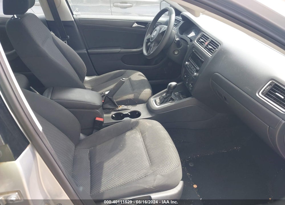 2014 VOLKSWAGEN JETTA 2.0L S VIN: 3VW2K7AJ0EM213017