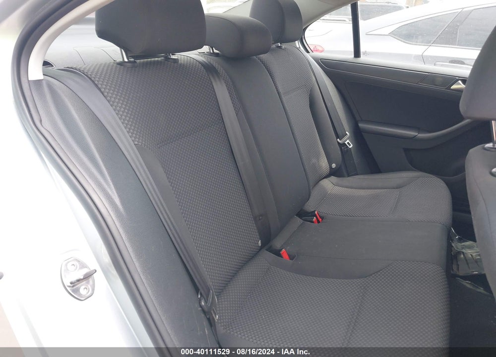 2014 VOLKSWAGEN JETTA 2.0L S VIN: 3VW2K7AJ0EM213017