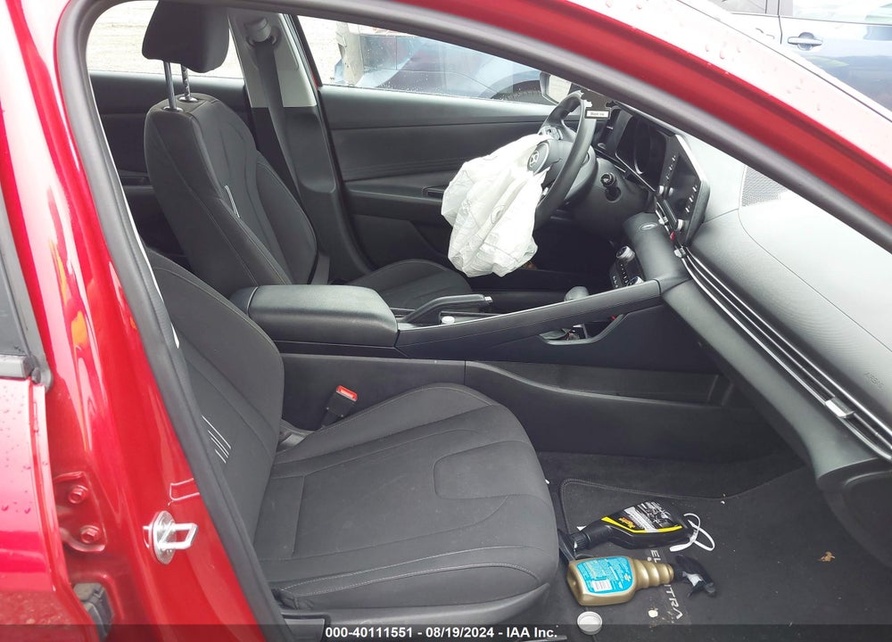 2021 HYUNDAI ELANTRA SEL VIN: 5NPLM4AG3MH044670