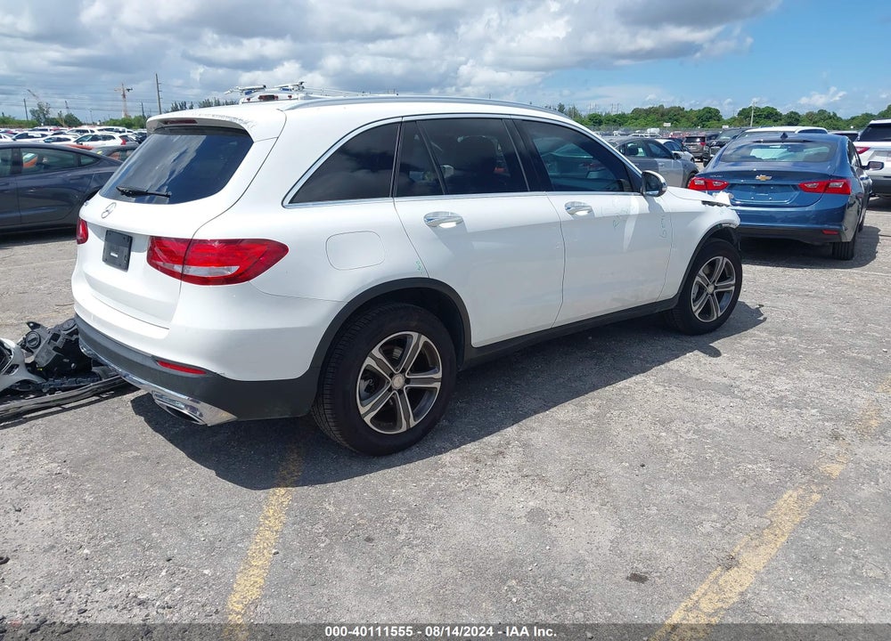 2017 MERCEDES-BENZ GLC 300 VIN: WDC0G4JB8HF152839