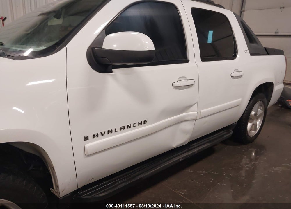 2007 CHEVROLET AVALANCHE 1500 LTZ VIN: 3GNEK12317G103048